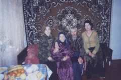 Карашева(Битокова) Радиска со своей семьей.