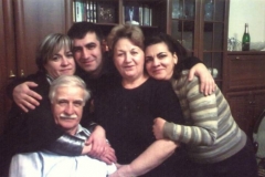 Карашев Ауэс с семьей.